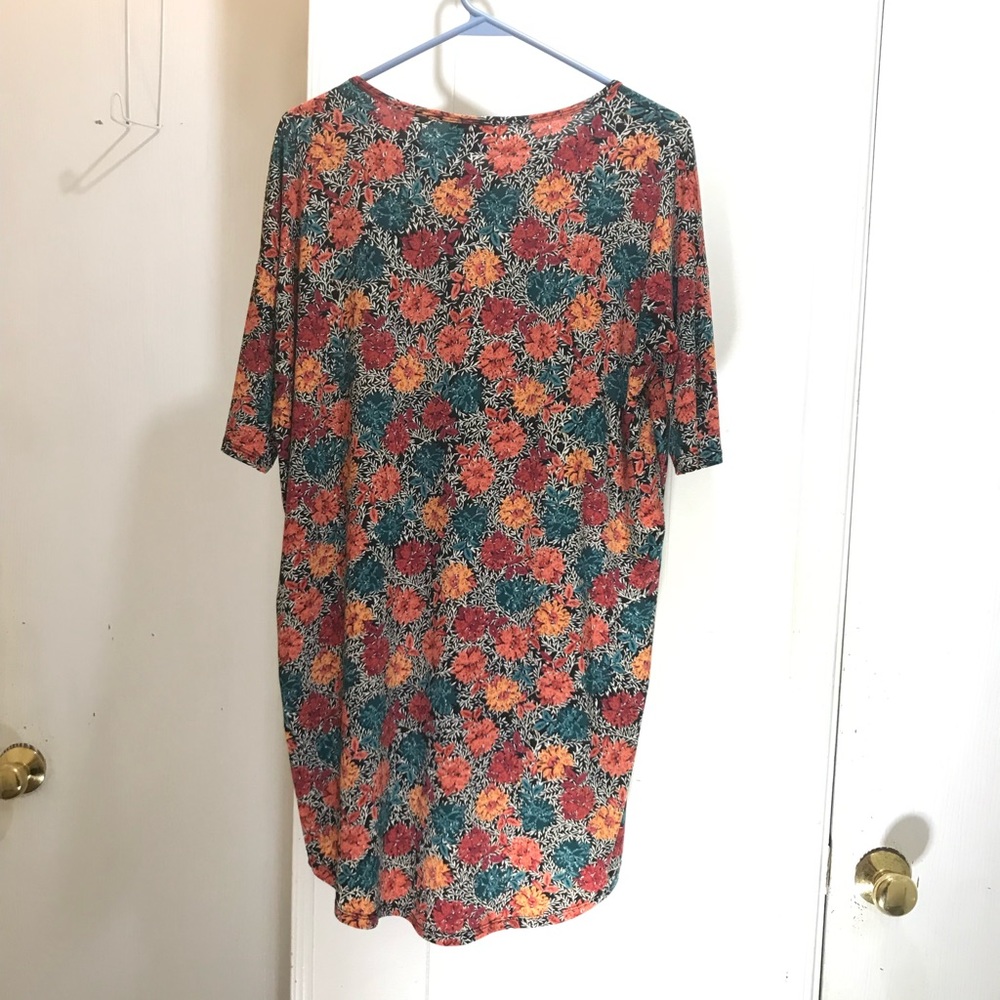 LuLaRoe Irma tunic, multicolored flowers - Picture 2 of 4